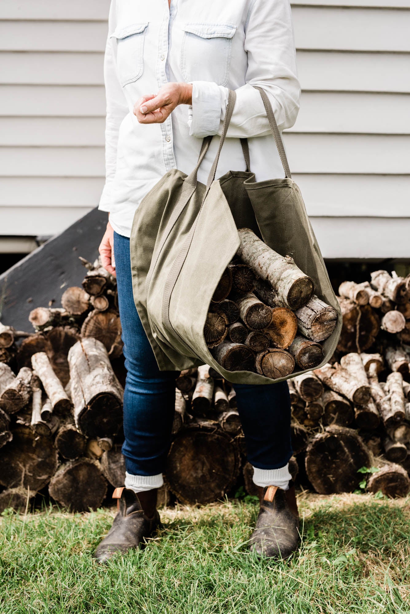 Canvas clearance log carrier